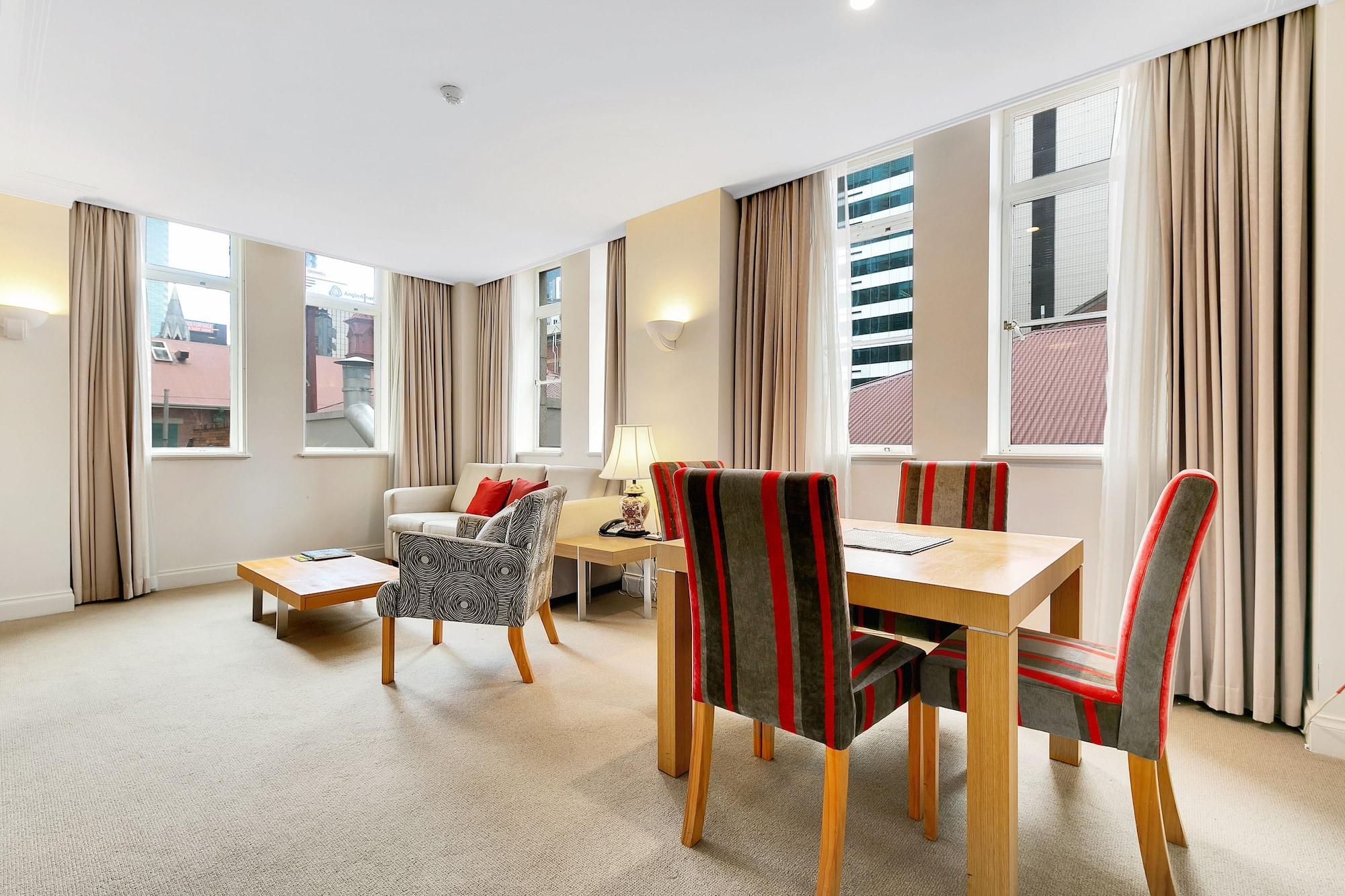 Manor Apartment Hotel Брисбен Экстерьер фото