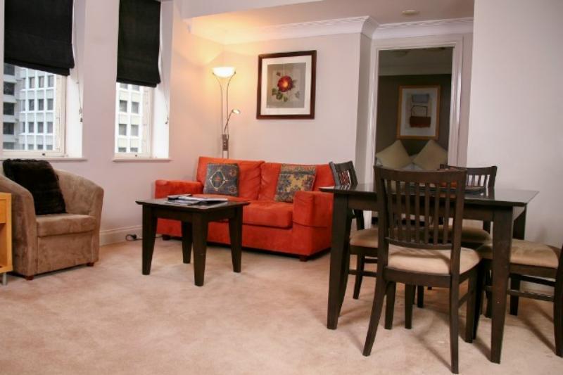Manor Apartment Hotel Брисбен Экстерьер фото
